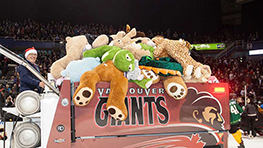 Vancouver Giants 2019 Teddy Bear Toss Game